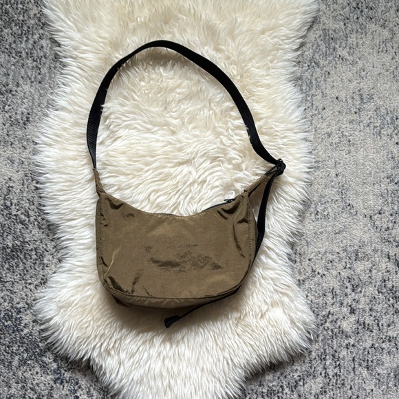 BAGGU Green Crossbody Bag - Small - Picture 2 of 4